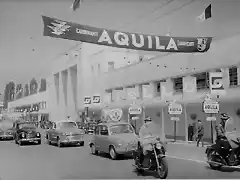 Italien - Padua - Verkehrspolizei begleitet eine Auto Rally, 1955