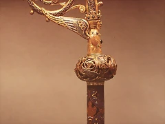 baculo, hacia 1200, Limoges. Museo Lazaro Galiano, Madrid baculo, hacia 1200, Limoges. Museo Lazaro Galiano, Madrid