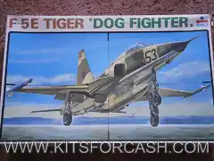 1-48-esci-f-5e-tiger-dog-fighter-16294-p