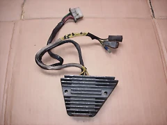 regulador distinto 002