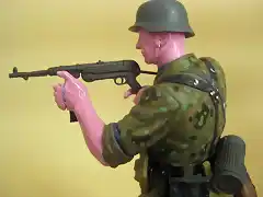 German Elite Infantryman 1/16