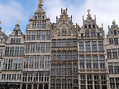 Grote Markt. Casas Gremiales