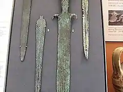 360px-Mycenaean_Bronze_Dagger