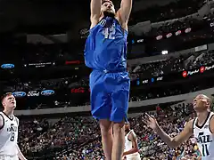 maximilian-kleber-of-the-dallas-mavericks-dunks-the-ball-during-the-picture-id936735470