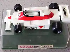 mclaren m28-01