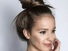 Best-Messy-Bun-Hairstyles-?-Our-Top-10-2