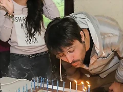 Cumple Hu 215 Cumple Hu 215