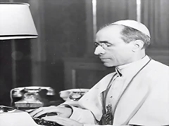 PIO XII ESCRIBIENDO A MAQUINA PIO XII ESCRIBIENDO A MAQUINA