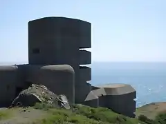 450-german-bunkers-on-guernsey[1]