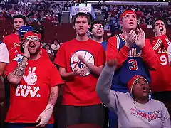 020212-sixers-fans-400