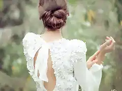 Peinados Recogidos para Vestidos Blancos Midi, Encaje y Fiesta