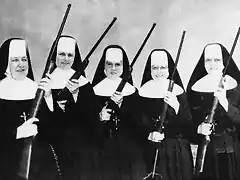 monjas_ataque