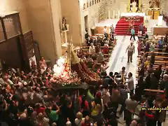 24, entrada a la iglesia, marca