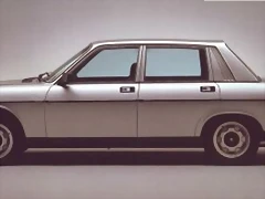 lancia_trevi_sedan_silver lancia_trevi_sedan_silver