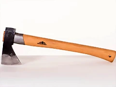 425-outdoor-axe-2-1440x1026