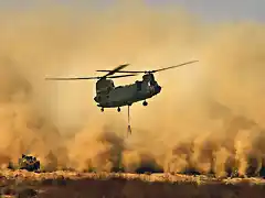 CH47 Chinook de la RAF con base en Delhi de patrulla en el districto de Garmsir en Afganistn. Ao 2008.