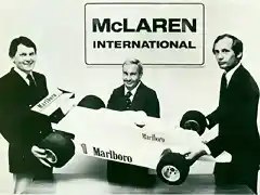 mclaren logo 02