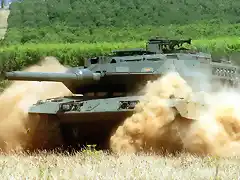 Carro_combate_Leopard_2E