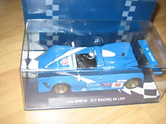 Lola azul fly (1) Lola azul fly (1)
