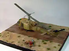 Bell UH-1B_06