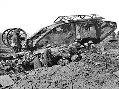 British_Mark_I_male_tank_Somme_25_September_1916