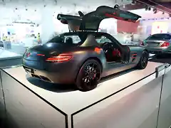 Mercedes-Benz-SLS-AMG-Night-Black-2