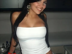 MI NOVIA BIEN TETONA