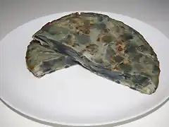 Tortilla de vitelotte abierta