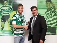 oriol-rosell-presentado-como-nuevo-jugador-del-sporting-club-1401822217000