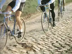 1981-ROUBAIX-HINAULT-IVON BERTIN-BERNARD QUILFEN.