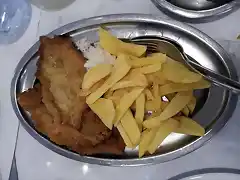Cerdo empanado con patatas