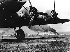 Archive-US-Navy-photos-showing-the-attack-on-Pearl-Harbor-B-17-Fortress-Hickam-Field-Hawaii-7th-Dec-1941-01