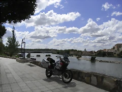 R0010904 R0010904