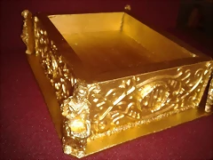 peana dorada 9500