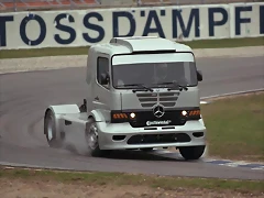 Mercedes test truck 02 Mercedes test truck 02