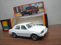 Renault 18 calle blanco