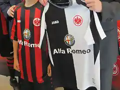 Eintracht Frankfurt 13 14 Kits