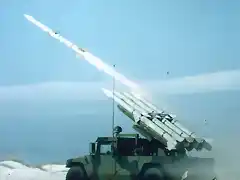 AIM-120_SLAMRAAM_CLAWS_Launch_from_Hummer