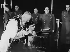 francisco franco misa obispo