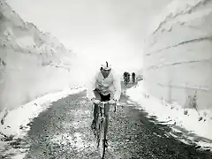 ADORNI,GIRO 1965