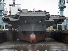 USS_Gerald_R._Ford_CVN-78_in_dry_dock_front_view_2013-1024x683