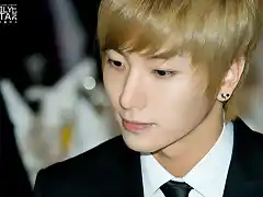 leeteuk-splash-super-junior-14124863-1024-683