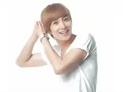 lee_teuk_super_junior_468485-630x350