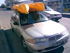 LLEVANDO LOS KAYAK