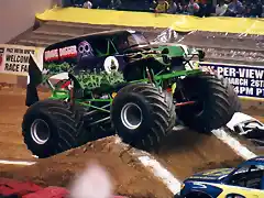 2000 GraveDigger real1