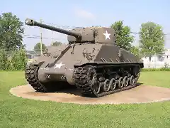 1200px-TankshermanM4