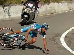 GIRO2011,ETA 7 CAIDA FEDERICO CANUTTI