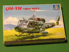 ITALERI-1-72-Bell-UH-1N-Twin-Huey-model