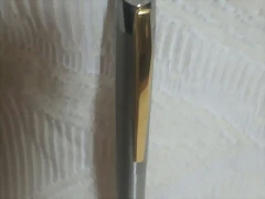 Pluma 4