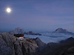 Rifugio Lagazuoi - Dolomitihh Rifugio Lagazuoi - Dolomitihh